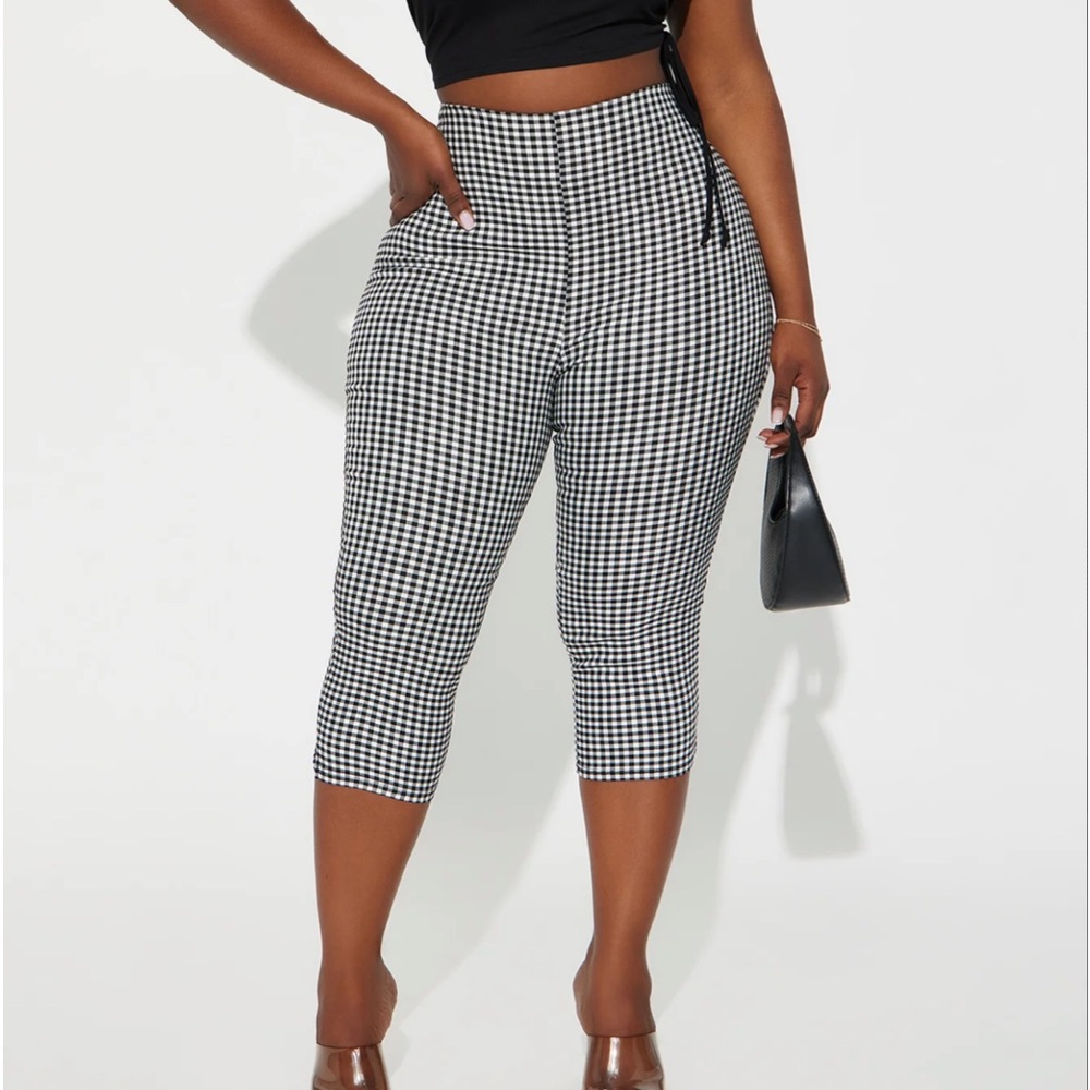 On A Picnic Capri Pant - Black/White